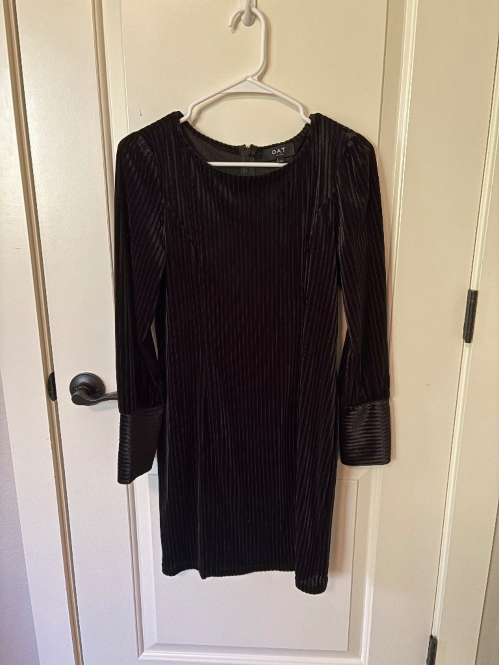 Oat New York Black Velvet Dress Size Small mini w/ long sleeve, zipper back